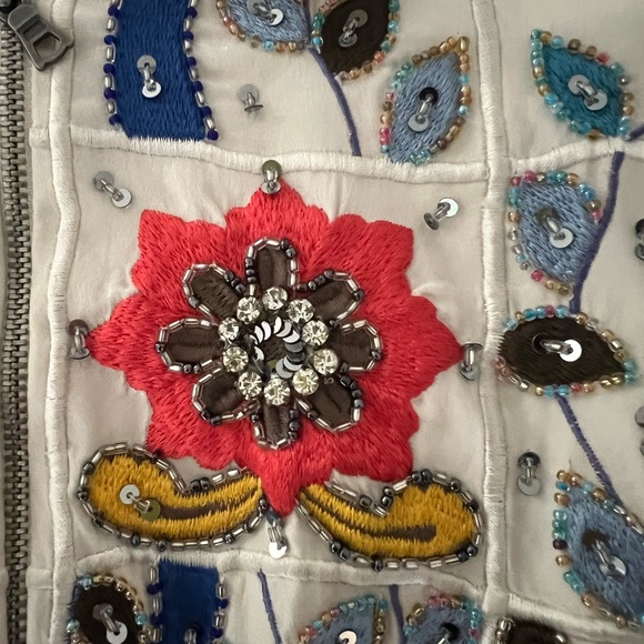 Alice + Olivia Silk Floral Print Evening Jacket - Picture 5 of 5